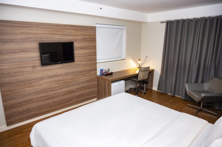APARTAMENTO SUPERIOR DUPLO CASAL (1)