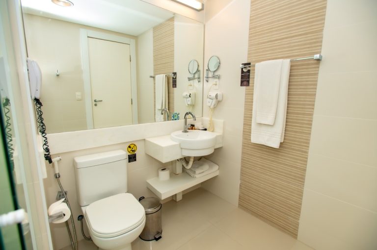 BANHEIRO SUPERIOR DUPLO CASAL(2)