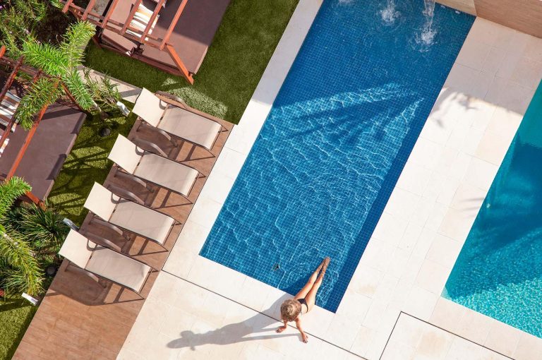 piscina delmond hotel 1