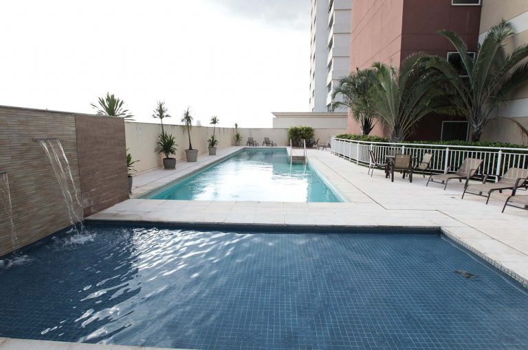 piscina delmond hotel 27